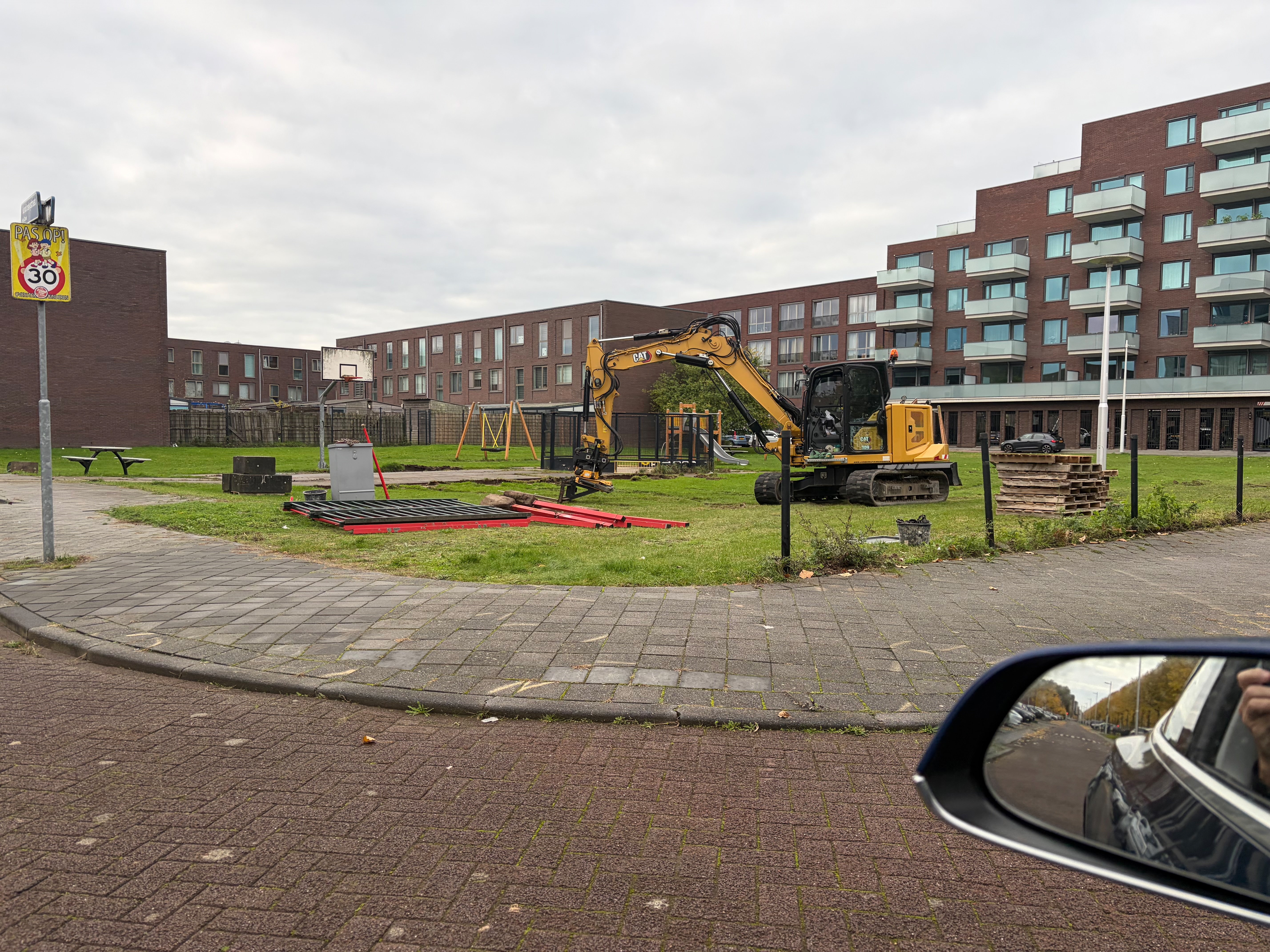Bouwplaats Circulus Utrecht Pablo Picassostraat – Semana 45, 2025: el parque infantil demolido en Pablo Picassostraat