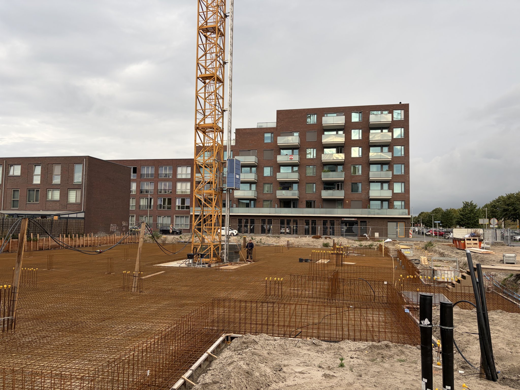 Bouwplaats Circulus Utrecht Pablo Picassostraat – Week 37, 2026: wapeningsvloer klaar, torenkraan staat klaar voor de stort bij Circulus Utrecht